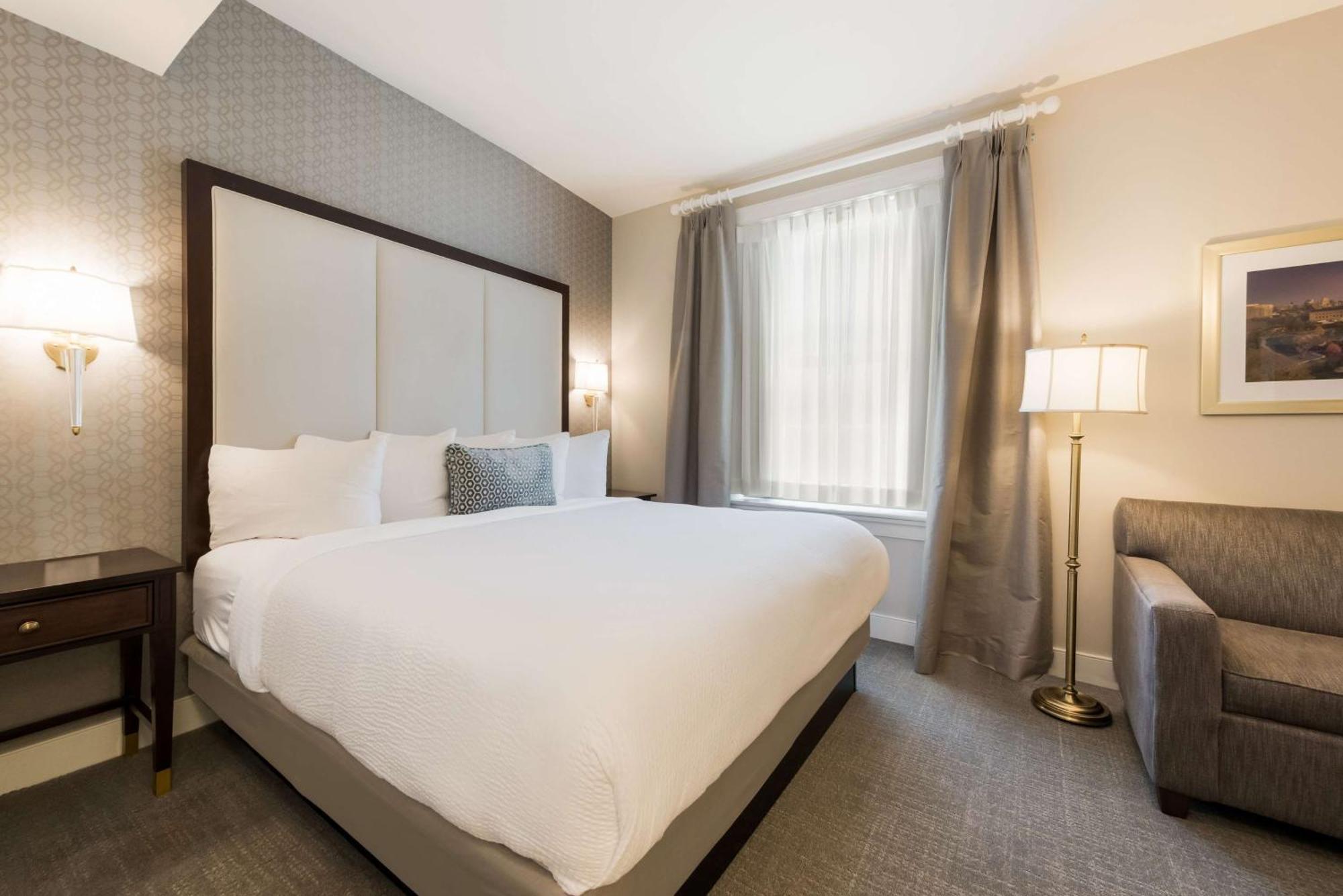Independence Park Hotel, Bw Premier Collection 3*