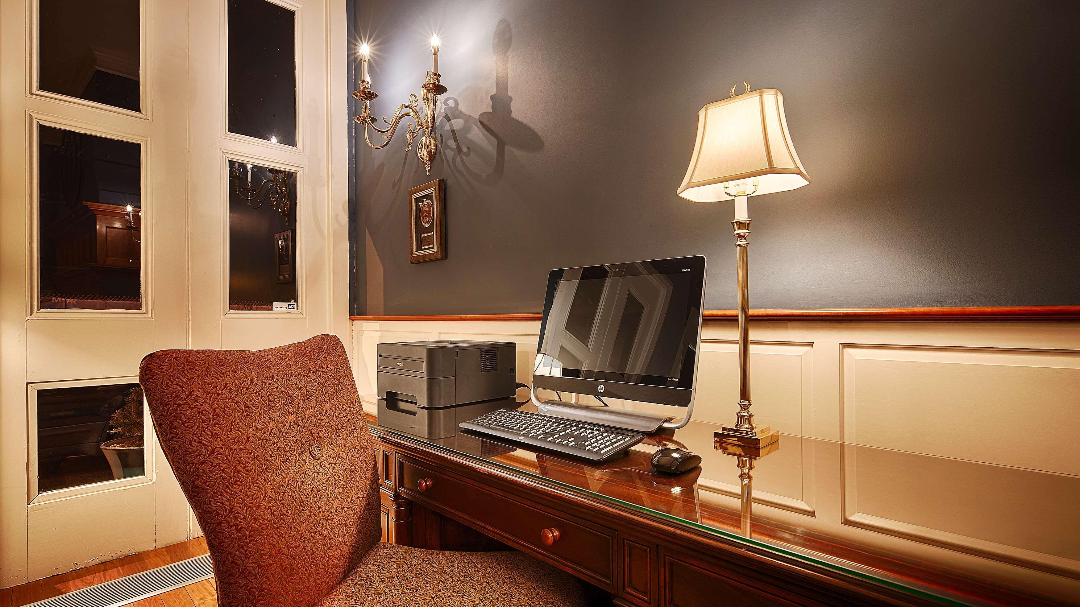 Independence Park Hotel, Bw Premier Collection Hotel 3*